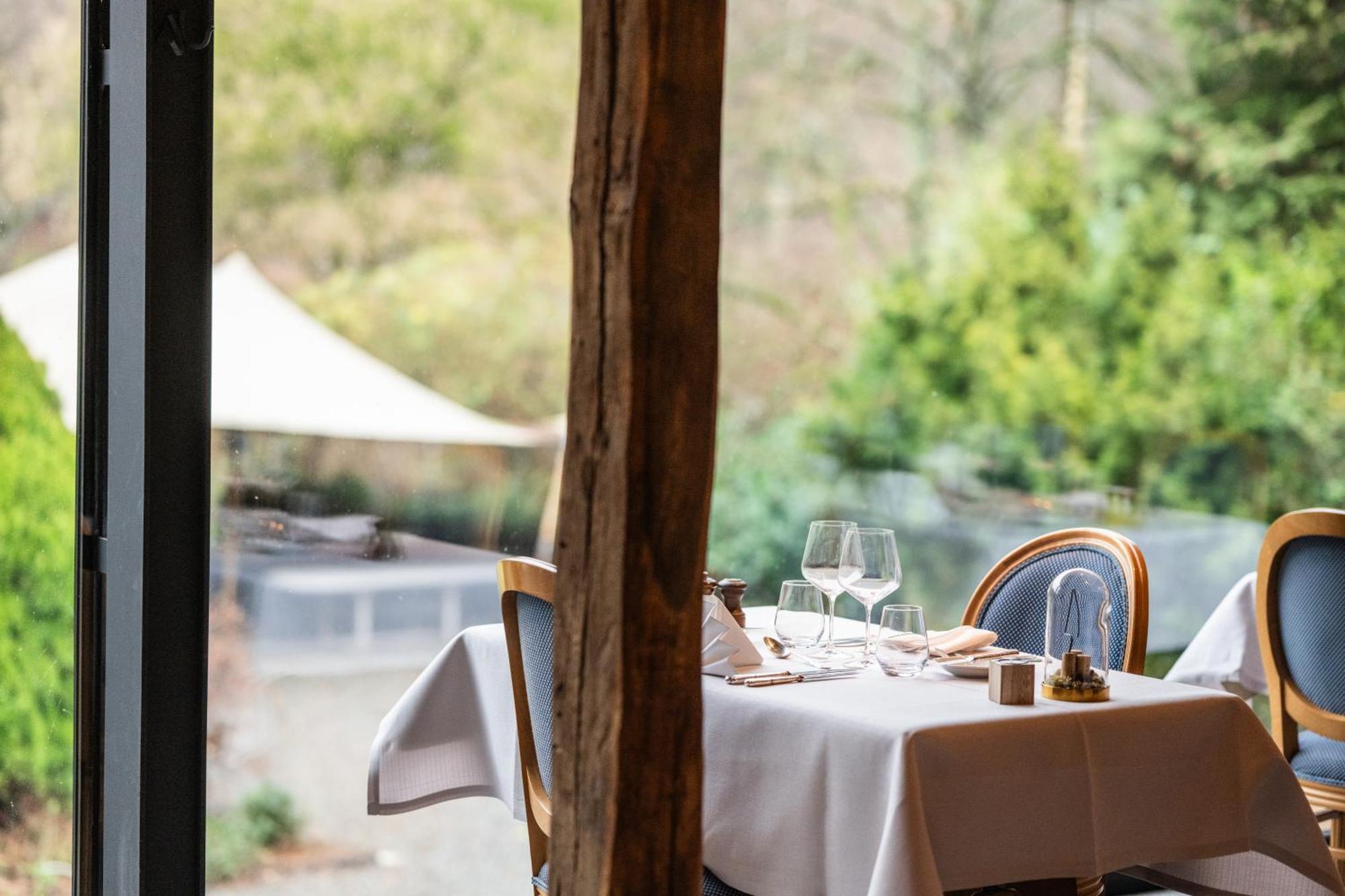 Hostellerie La Claire Fontaine, Logis Hotels & Spa لاروش ان اردين المظهر الخارجي الصورة
