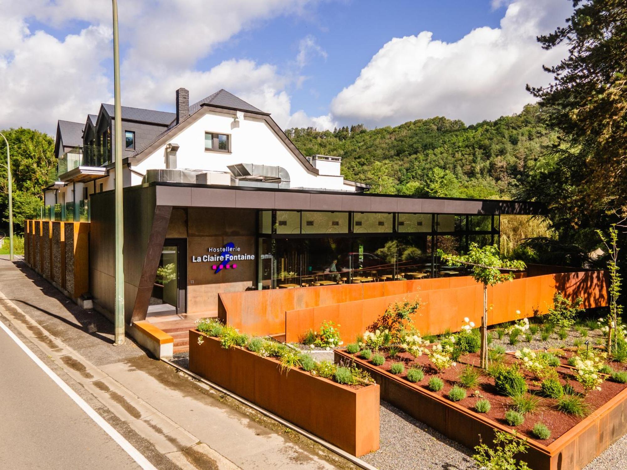 Hostellerie La Claire Fontaine, Logis Hotels & Spa لاروش ان اردين المظهر الخارجي الصورة