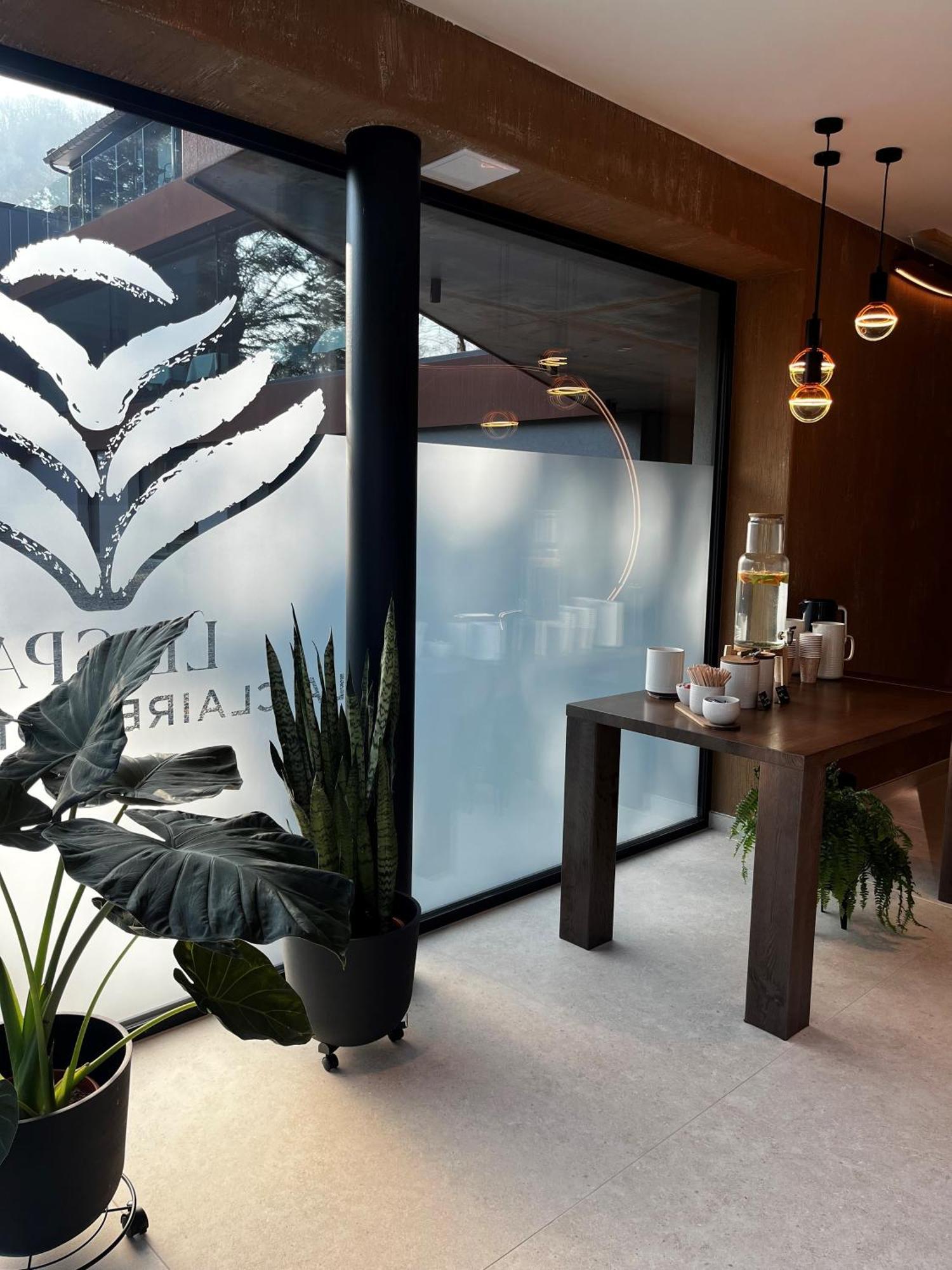 Hostellerie La Claire Fontaine, Logis Hotels & Spa لاروش ان اردين المظهر الخارجي الصورة